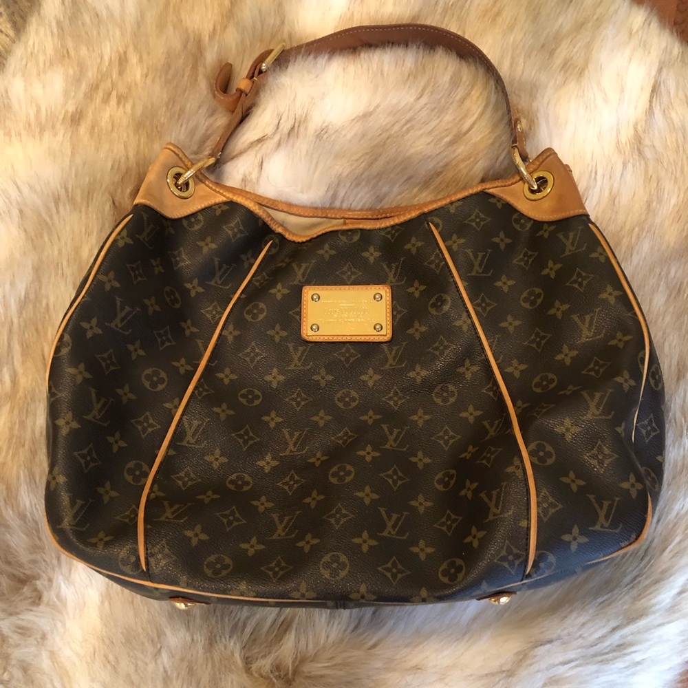 Louis Vuitton Galliera GM Bag